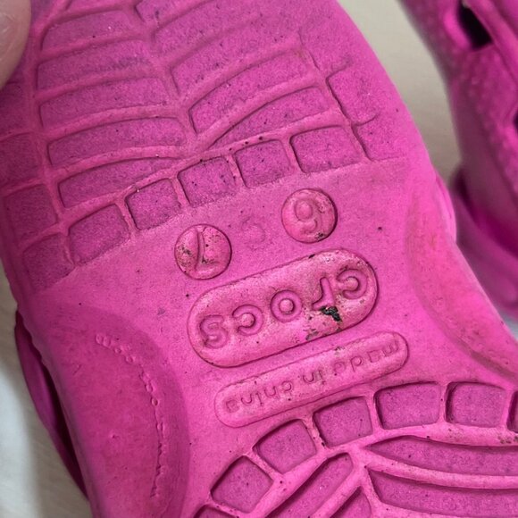 Crocs Kids Clogs Disney Charms Pink Lightweight Size Child 8 - Picture 5 of 11